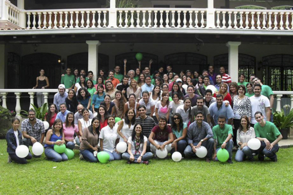 AVAA realiza primer encuentro Becario-Mentor 2013