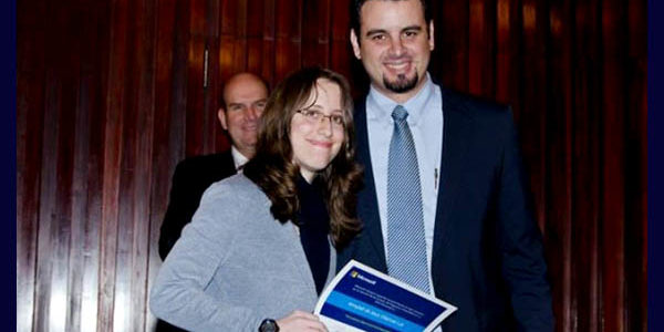 Becaria Annybell Villarroel ganó el 1º lugar del concurso “Promoviendo Líderes Socialmente Responsables” de Venamcham