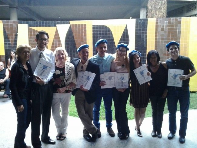 Becarios de AVAA brillaron en el premio al Mérito de la UCV