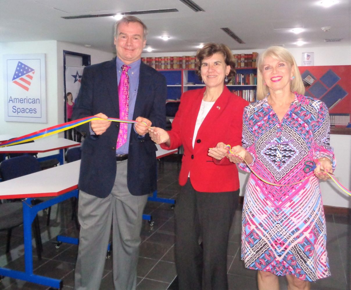 Avaa inaugura espacios para el saber