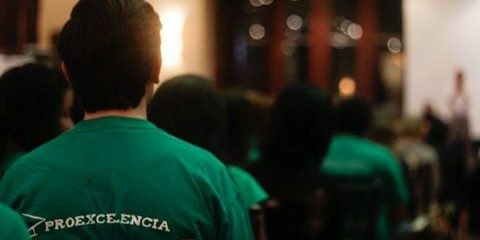 16 nuevos becarios se unen a la familia AVAA