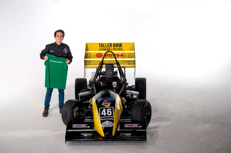 Carlos Pereira dejó en alto el nombre de Venezuela en la competencia F-SAE