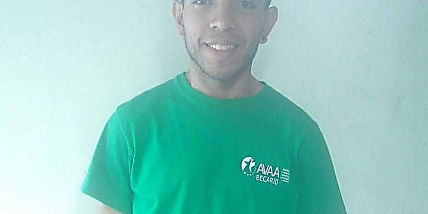 Nuestro becario Steven Bryson obtuvo una beca de intercambio para Indonesia