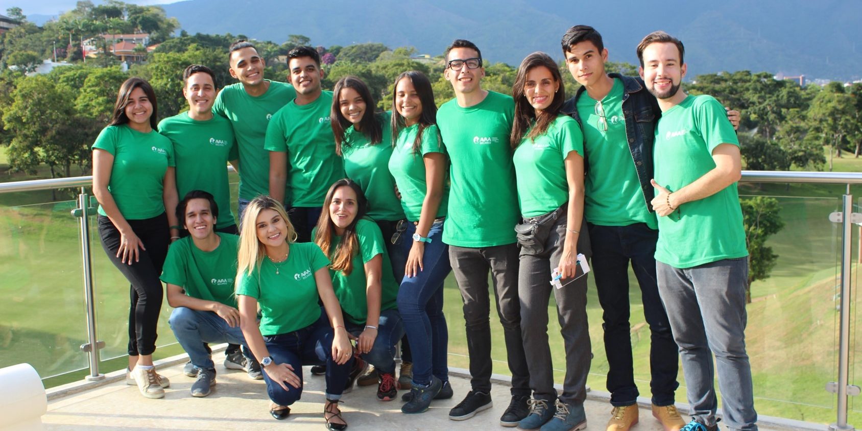 ¡El Torneo de Golf de la Amistad AVAA fue todo un éxito!