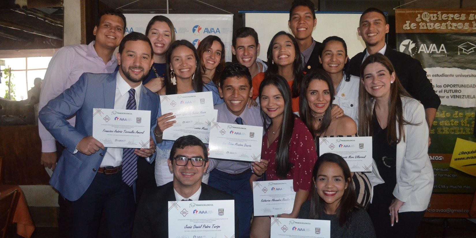 17 nuevos profesionales para el país