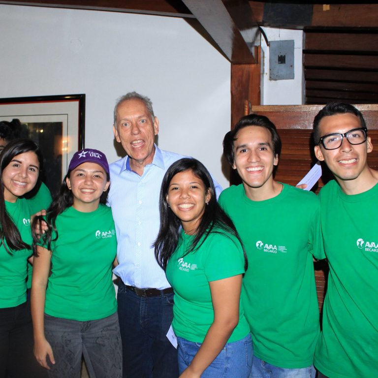 GOLF AVAA 2019 BECARIOS Y GANADOR DE RIFA