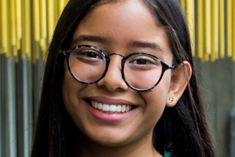 La becaria María Victoria González fue la ganadora del 1er Festival de Le Voy a Mi tierra